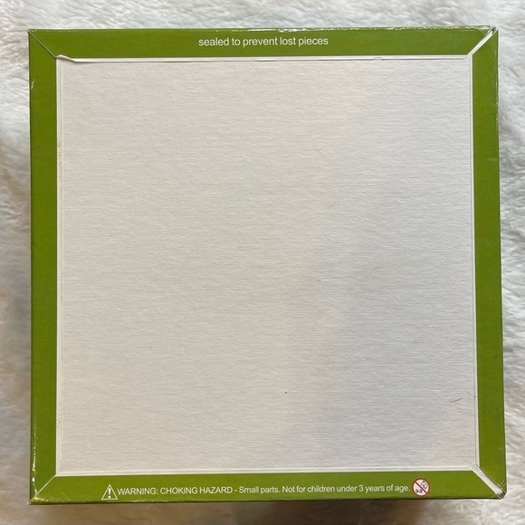 Ceaco Thomas Kinkade 750 Piece Round Puzzle Valley of Peace 2005 FACTORY SEALED - Picture 2 of 5